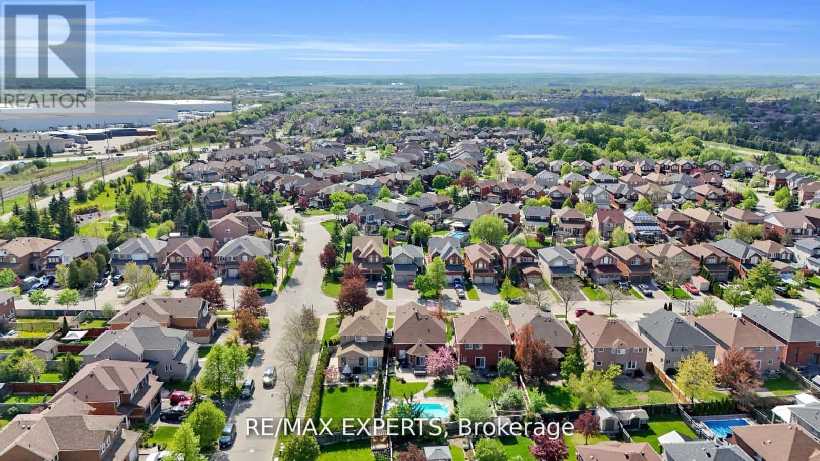 36 COUNTRY STROLL CRESCENT — Caledon (Bolton West), Ontario - Photo 4 of 49