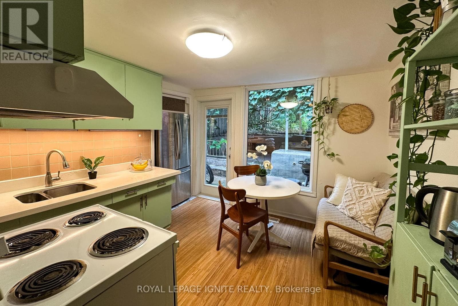 482 MCROBERTS AVENUE — Toronto (Caledonia-Fairbank), Ontario - Main photo