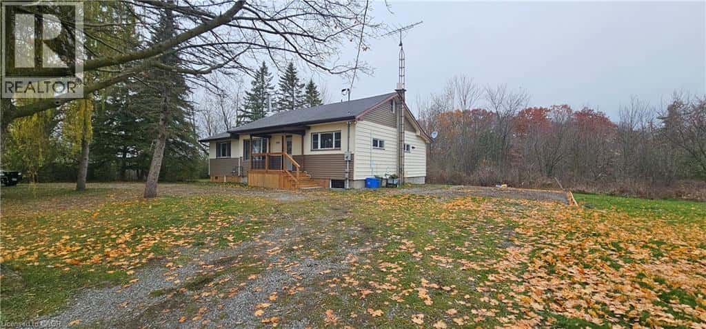 1083 INDIANA Road E — Haldimand County, Ontario - Photo 3 of 50