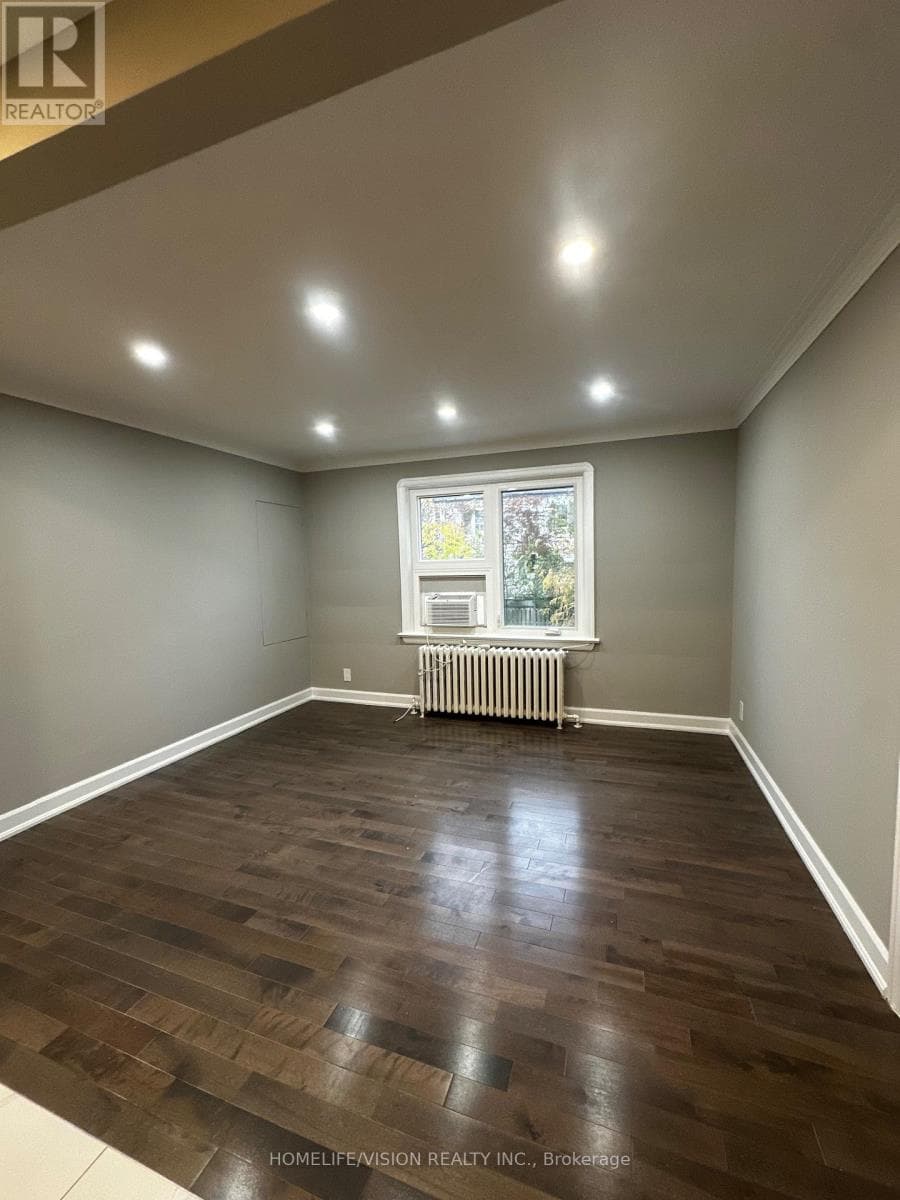 3 - 238 GLEBEMOUNT AVENUE — Toronto (Danforth Village-East York), Ontario - Main photo