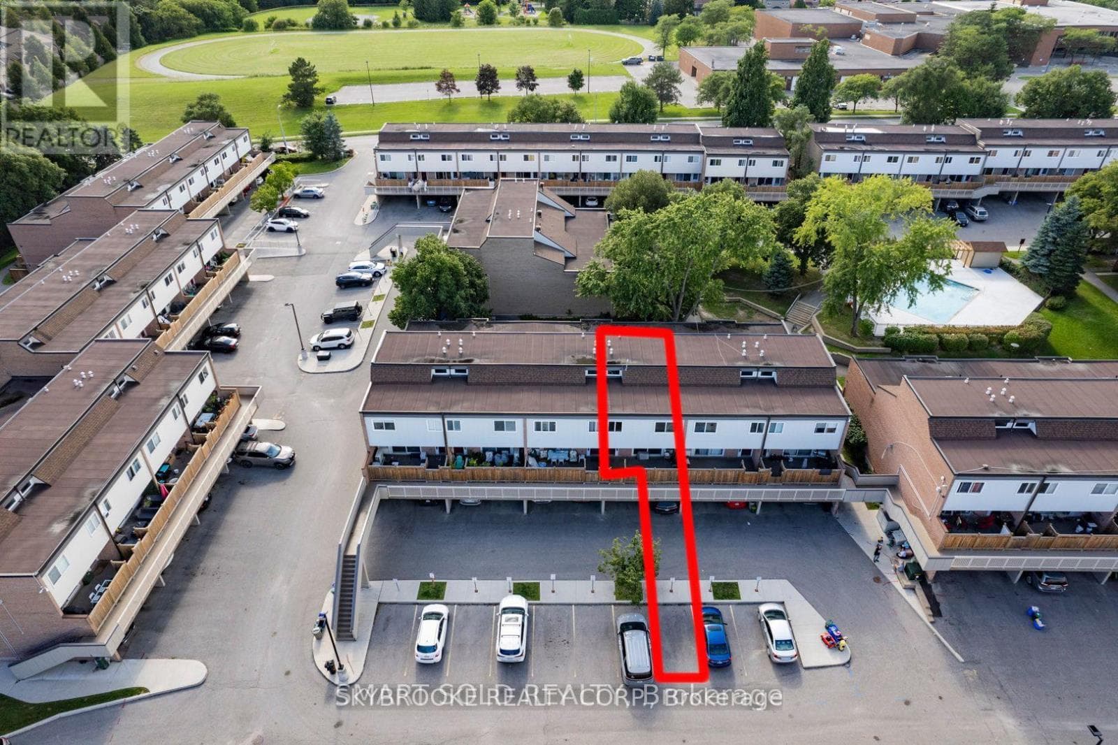 118 - 244 MILESTONE CRESCENT — Aurora (Aurora Village), Ontario - Main photo