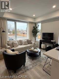 192 S ERIE Street Unit# 2 — Port Colborne, Ontario - Photo 5 of 9