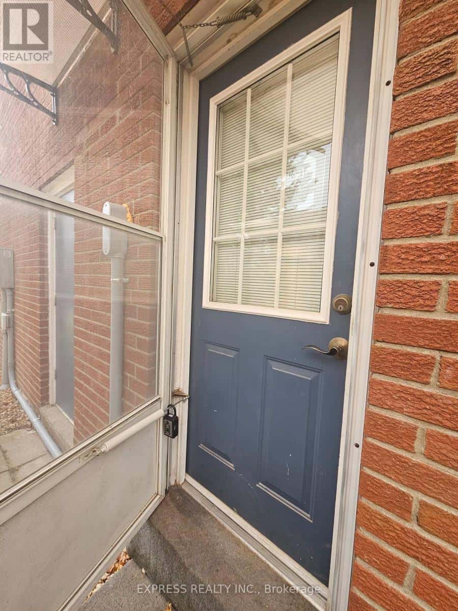 24 Darcy Magee Crescent Basement