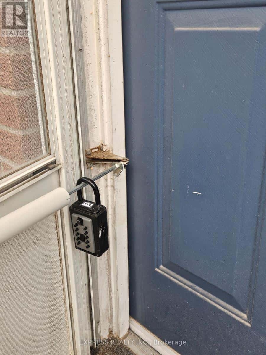 BASEMENT - 24 DARCY MAGEE CRESCENT — Toronto (Centennial Scarborough), Ontario - Photo 3 of 24