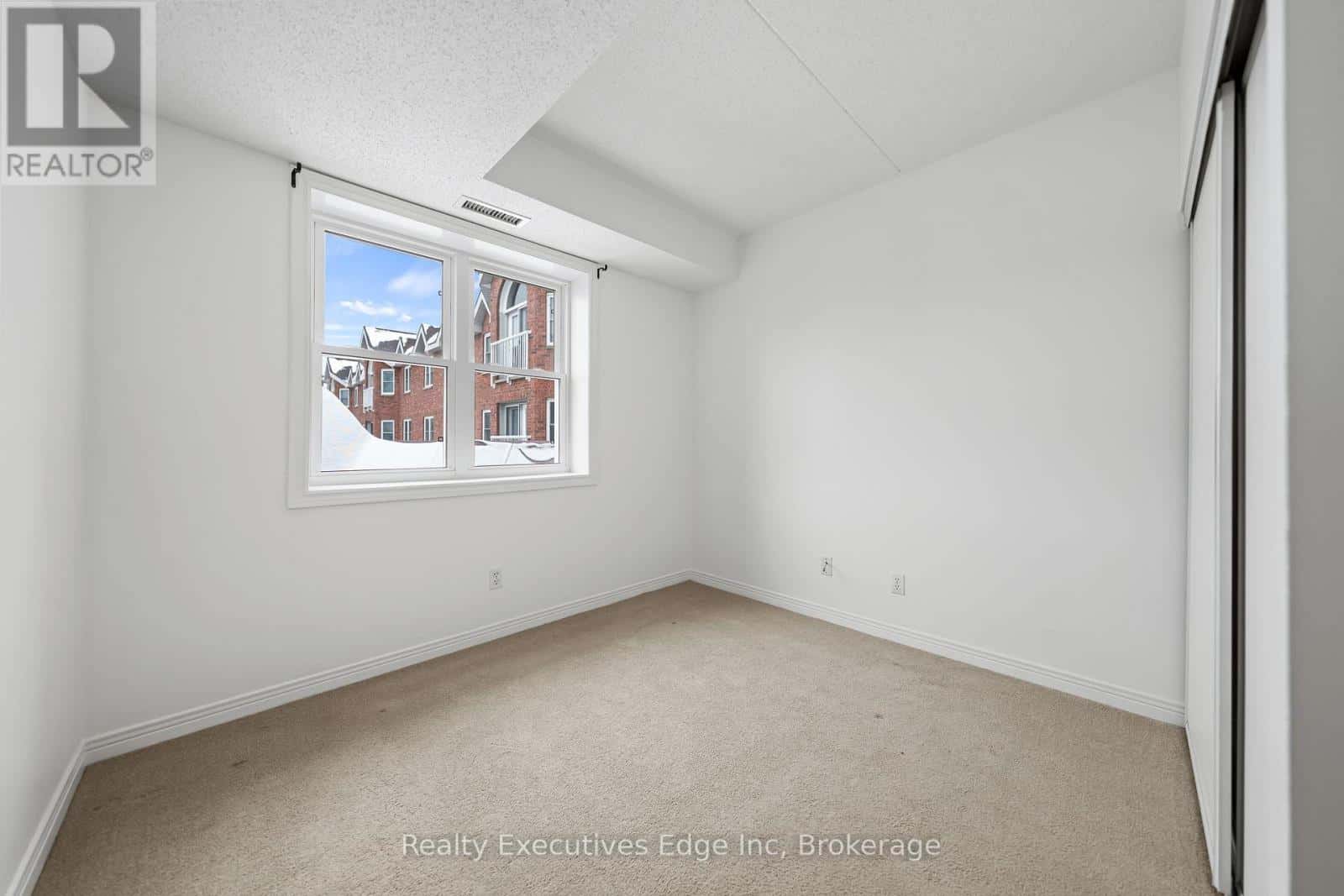 208 Silvercreek Parkway North 205