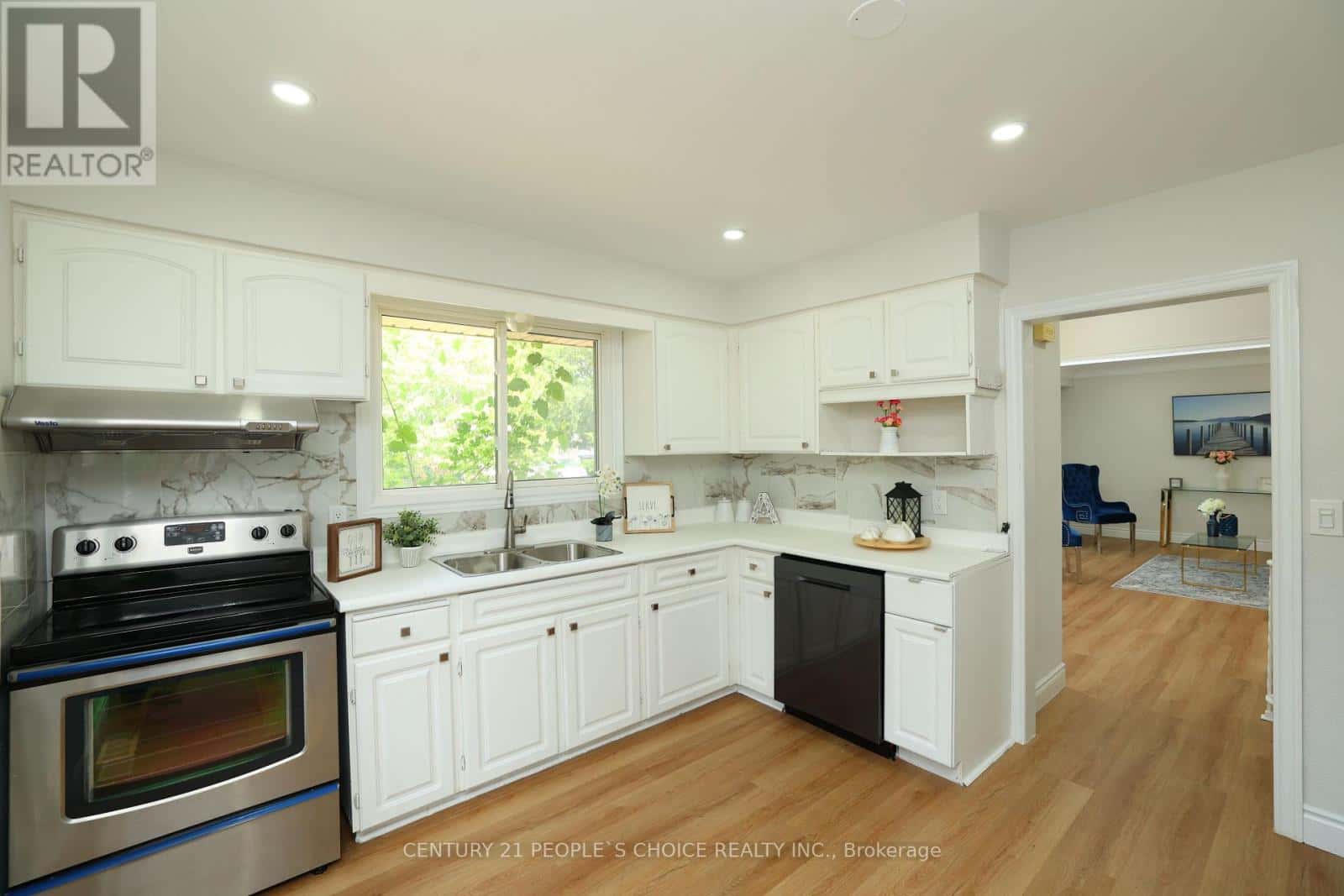 608 Thornwood Avenue