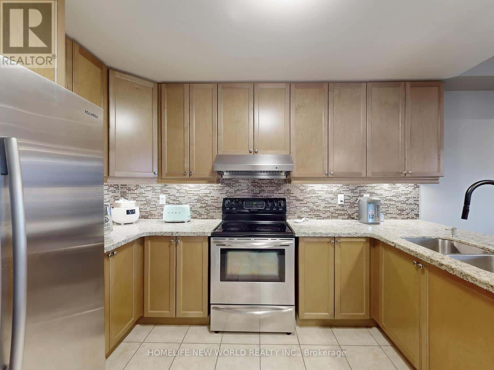 118 BETTY ROMAN BOULEVARD — Markham (Cathedraltown), Ontario - Photo 3 of 50