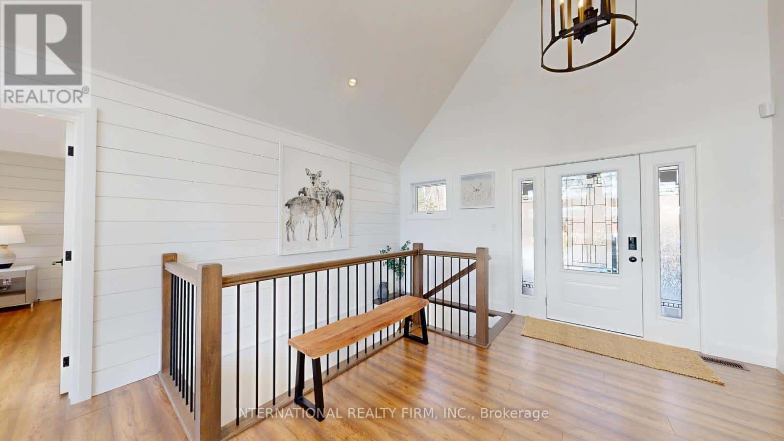 1073 WATSON ROAD — Lake of Bays (Ridout), Ontario - Photo 2 of 32