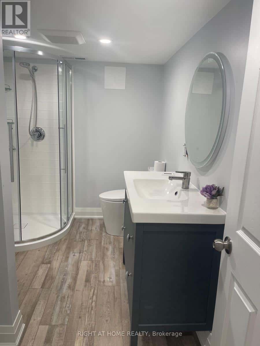 24 STONERIDGE COURT — Hamilton (Falkirk), Ontario - Photo 3 of 7