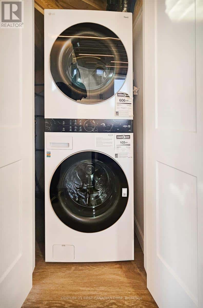 UNIT 4 - 857 DUNDAS STREET — London East (East L), Ontario - Photo 3 of 16