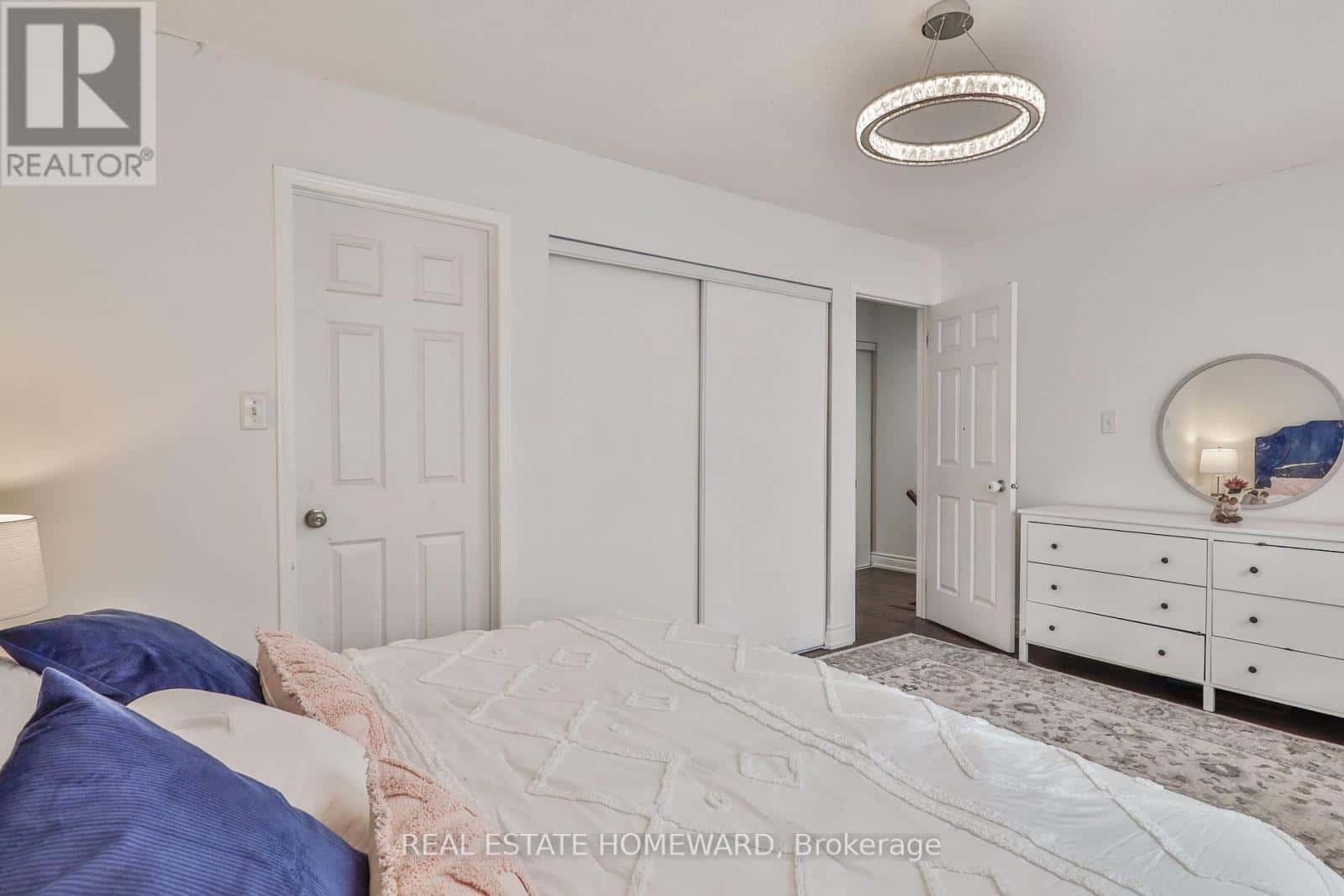 20 MASTERS DRIVE — Barrie (East Bayfield), Ontario - Photo 2 of 34