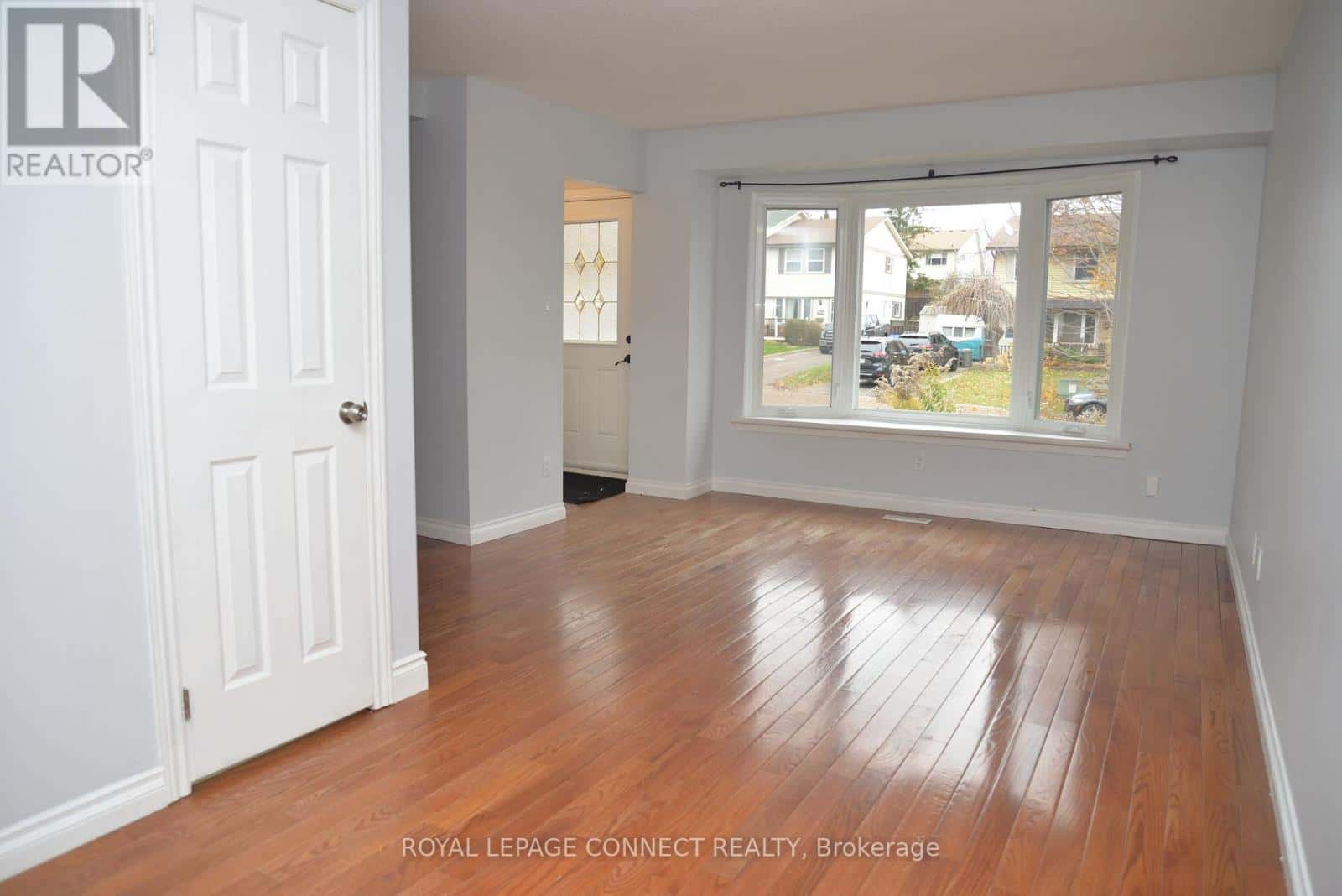 338 HOMESTEAD COURT — Oshawa (McLaughlin), Ontario - Photo 3 of 15