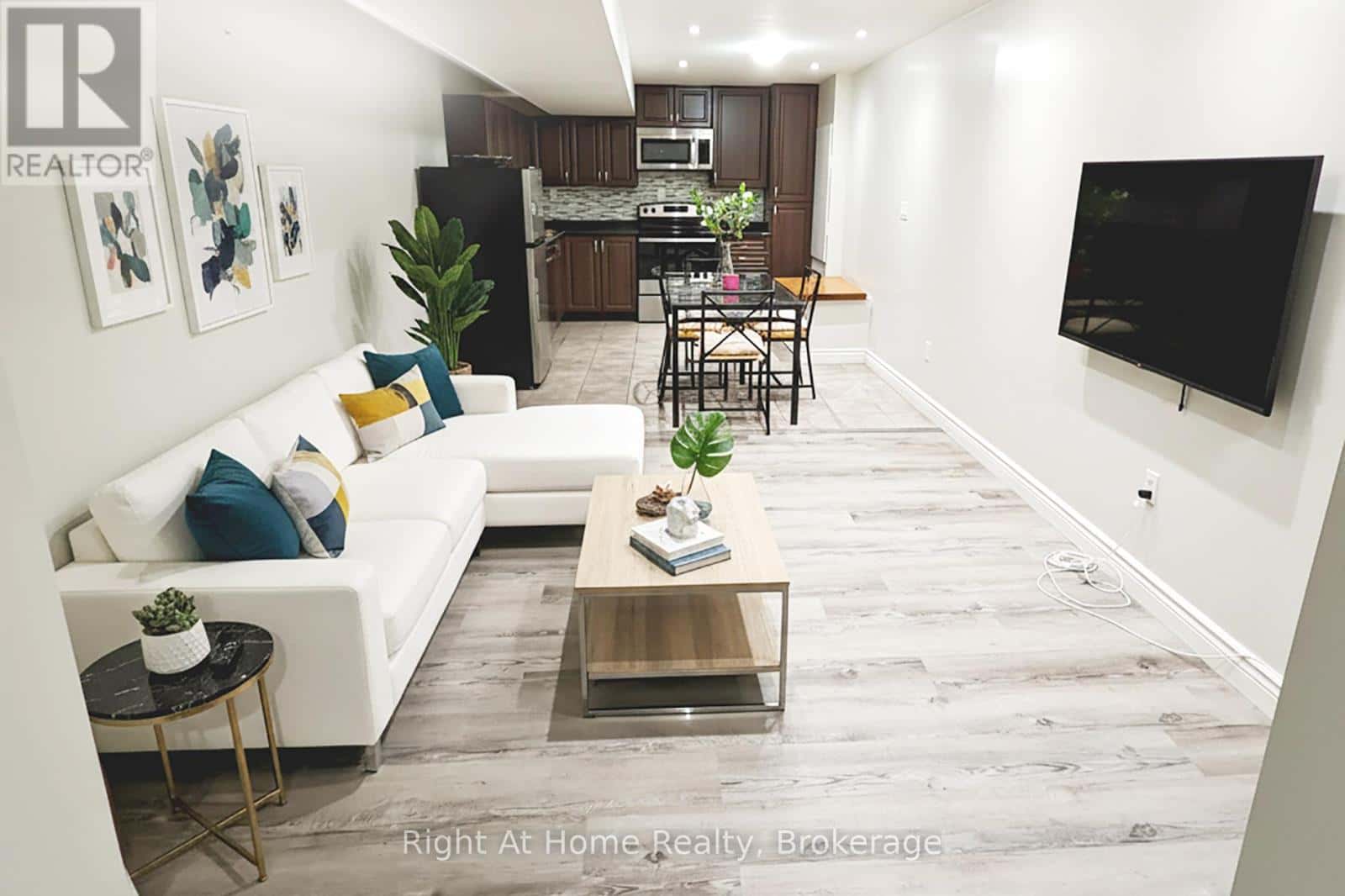 LOWER - 126 DUNCAN LANE — Milton (SC Scott), Ontario - Photo 2 of 12