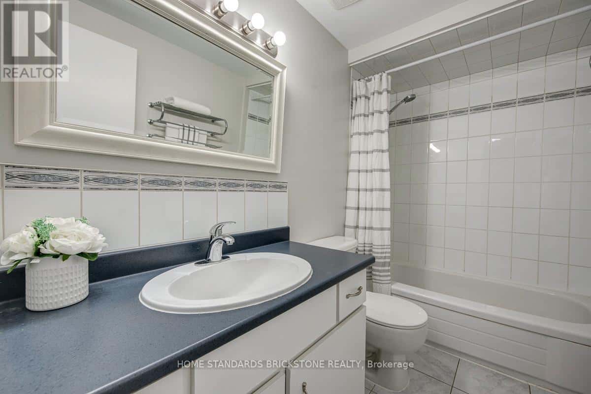 1103 Springbrook Crescent