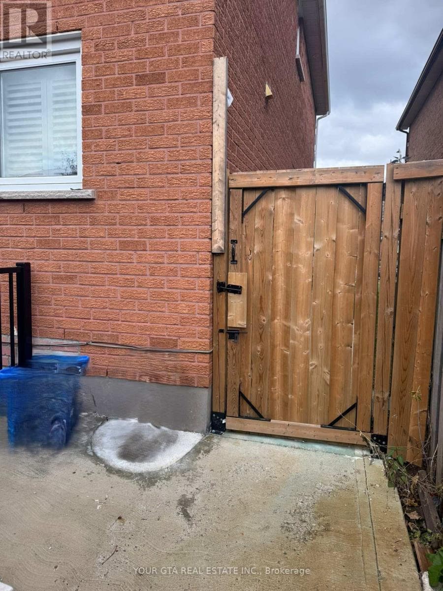 BSMT - 2164 EIGHTH LINE — Oakville (WC Wedgewood Creek), Ontario - Main photo