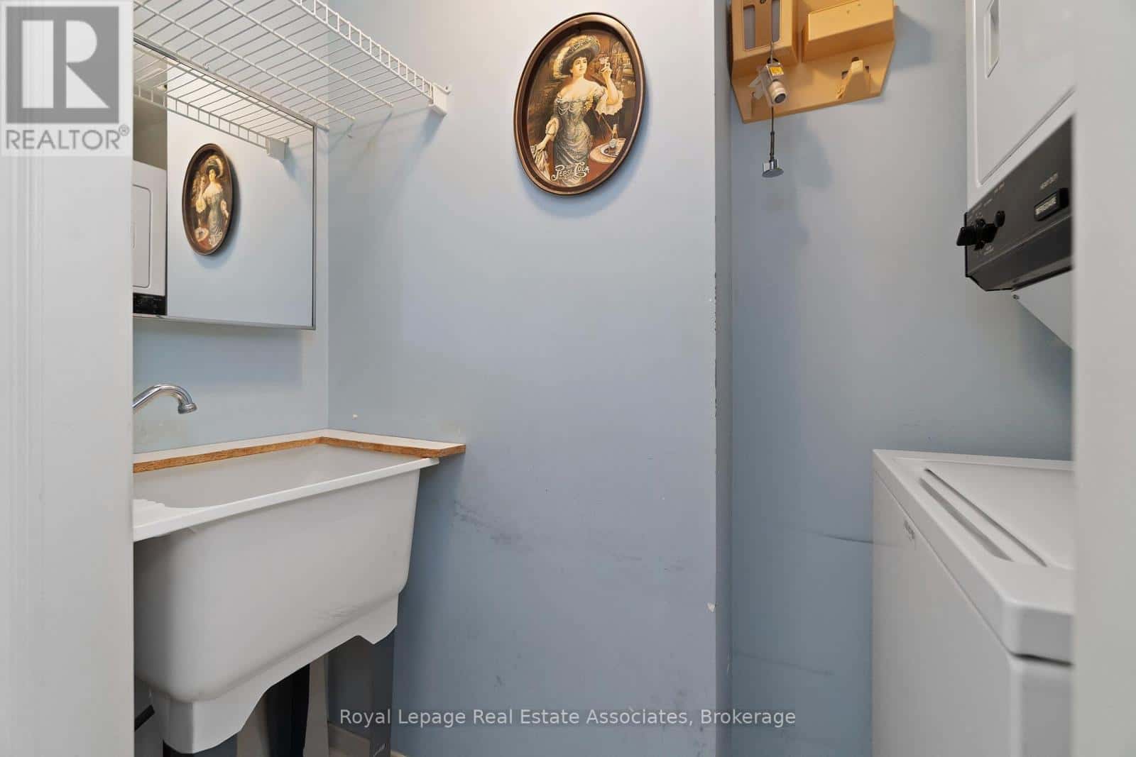 211 - 7373 MARTIN GROVE ROAD — Vaughan (Vaughan Grove), Ontario - Photo 4 of 40