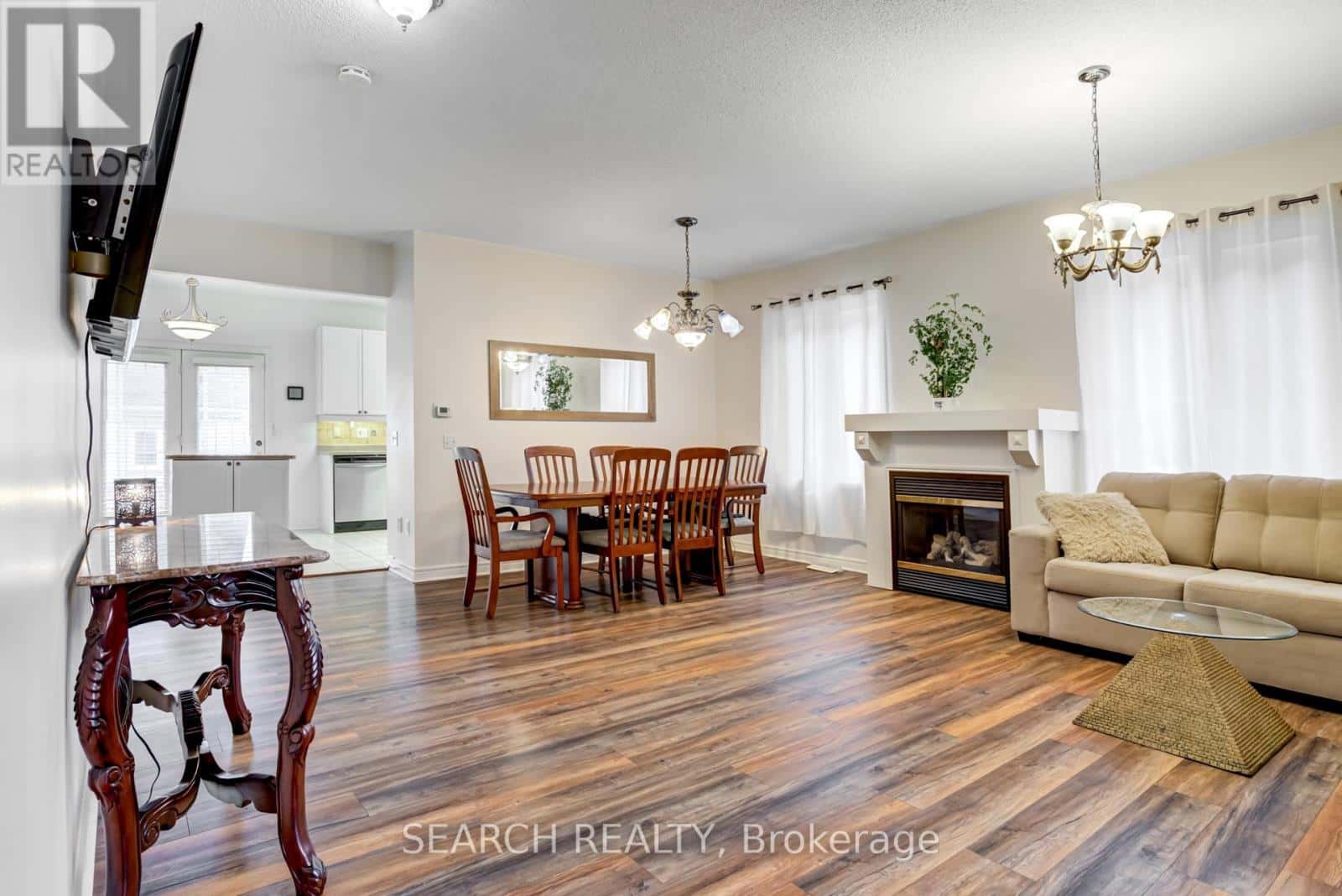 19 TREELINE BOULEVARD — Brampton (Vales of Castlemore North), Ontario - Photo 5 of 39