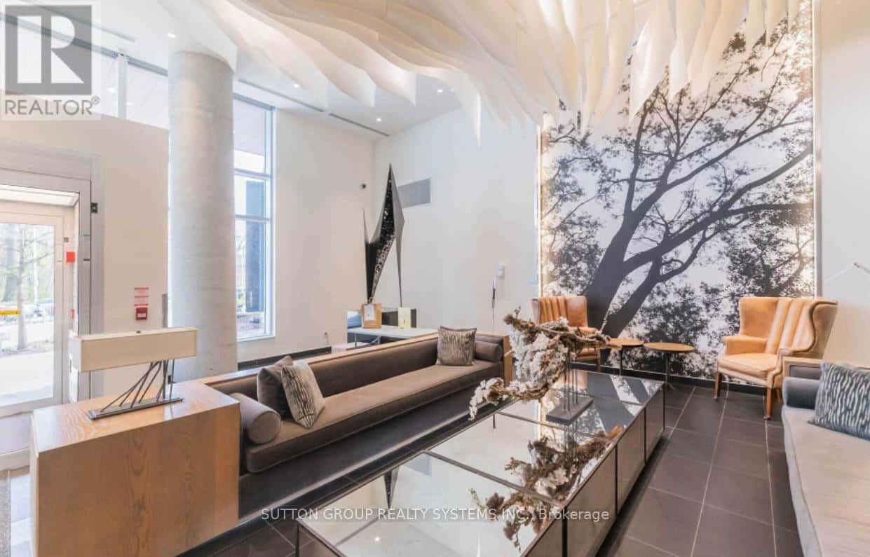 324 - 1830 BLOOR STREET W — Toronto (High Park North), Ontario - Photo 5 of 24