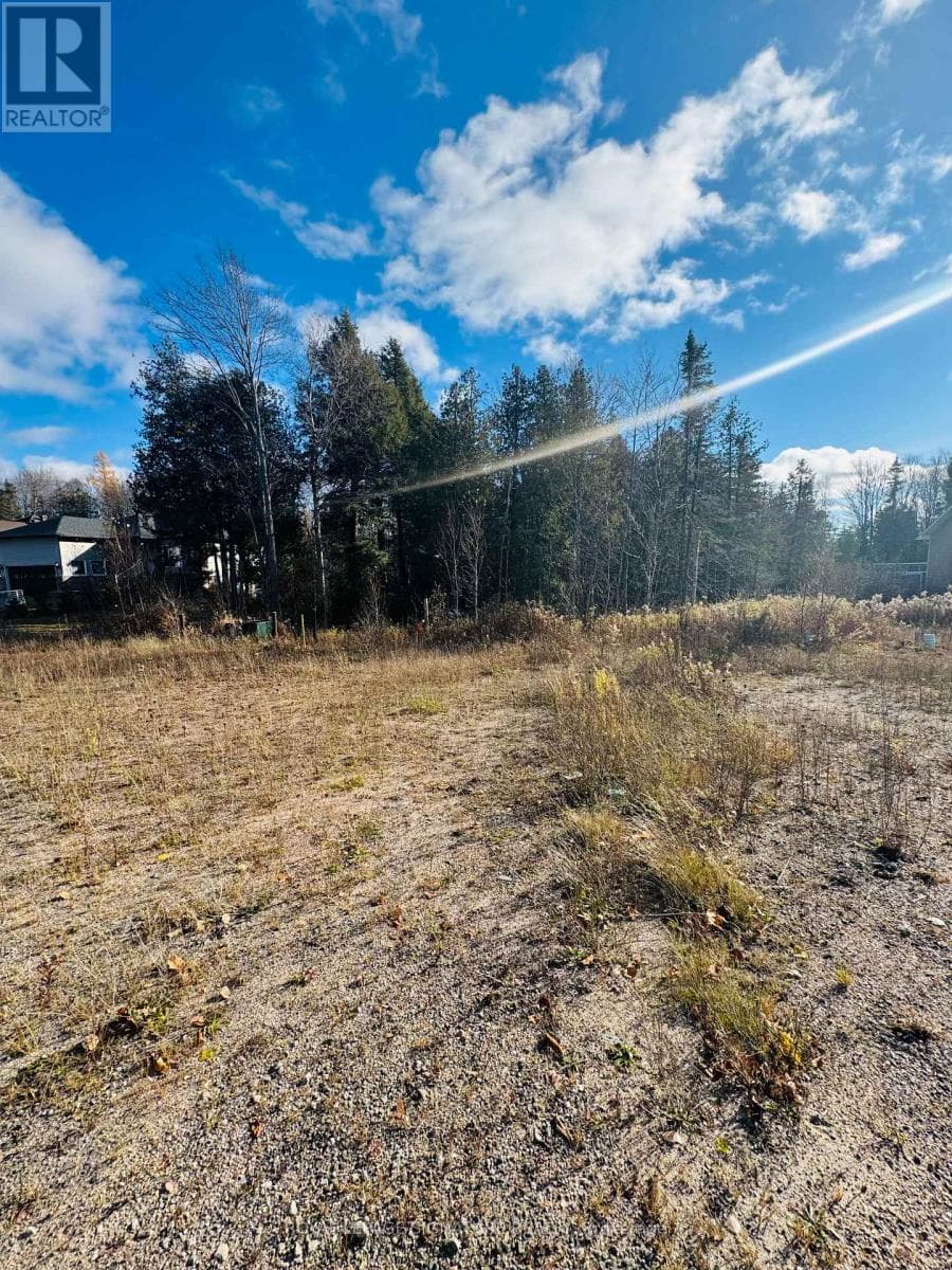 453 CARMICHAEL DRIVE — North Bay (Airport), Ontario - Main photo