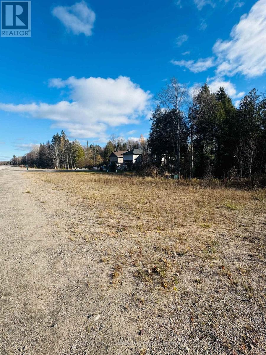 463 CARMICHAEL DRIVE — North Bay (Airport), Ontario - Main photo