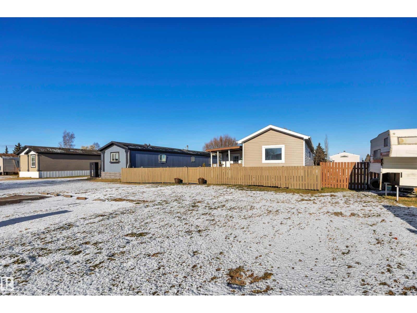 48 Calmar Mobile Home Park