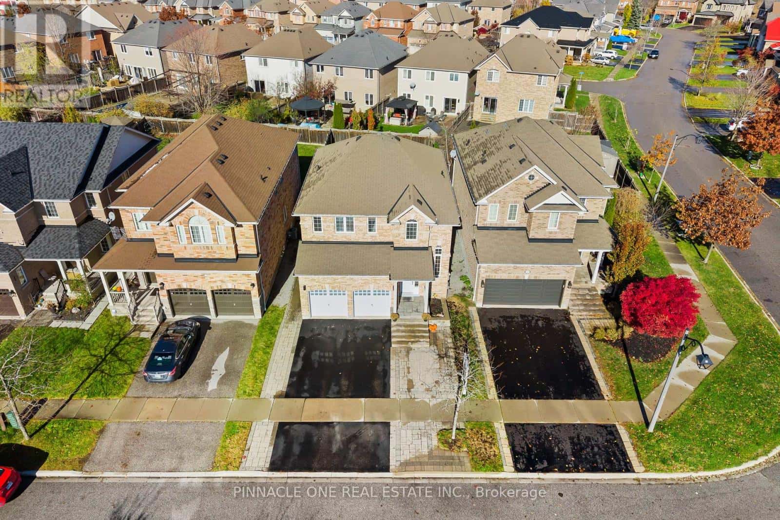 93 FLORENCE DRIVE — Whitby (Taunton North), Ontario - Photo 4 of 49