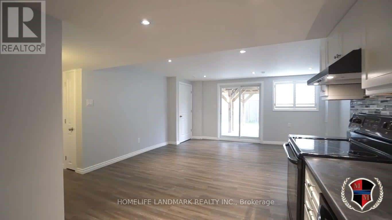 11 WHITBREAD CRESCENT — Ajax (Northeast Ajax), Ontario - Photo 2 of 34