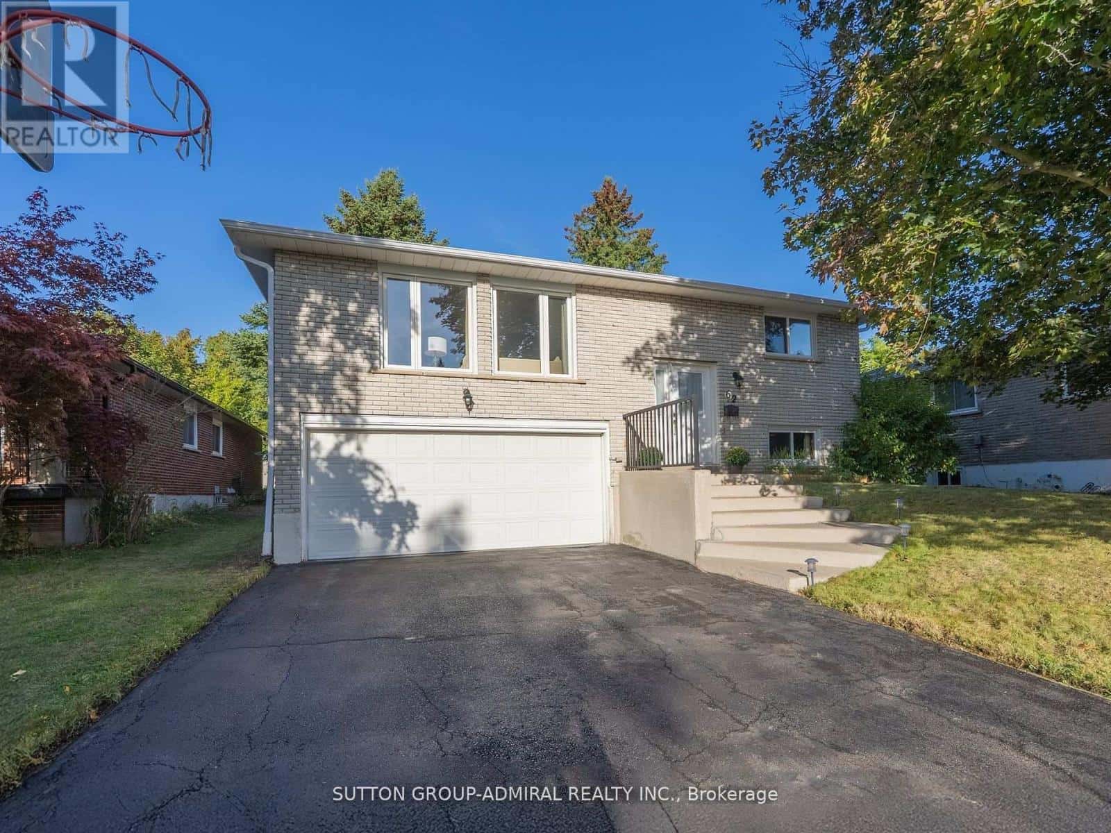 62 SHIELDMARK CRESCENT — Markham (Royal Orchard), Ontario - Photo 3 of 47