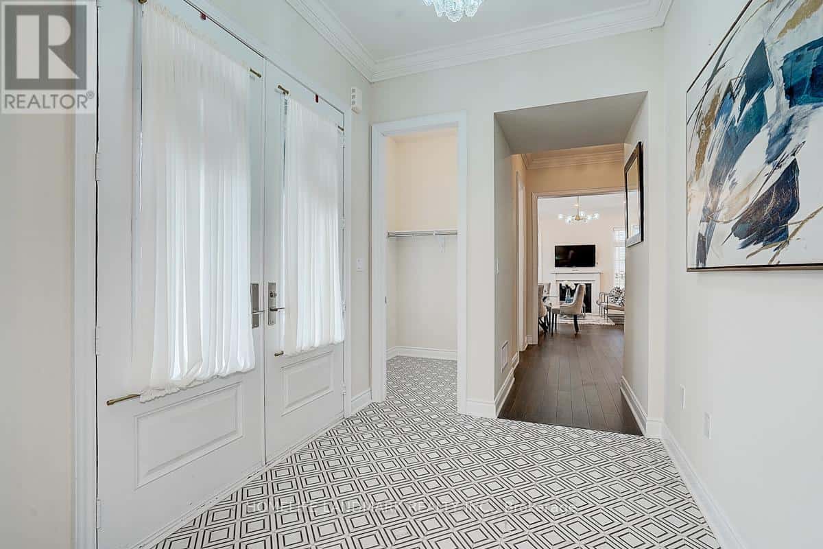 1301 FELICITY GARDENS — Oakville (GA Glen Abbey), Ontario - Photo 2 of 27