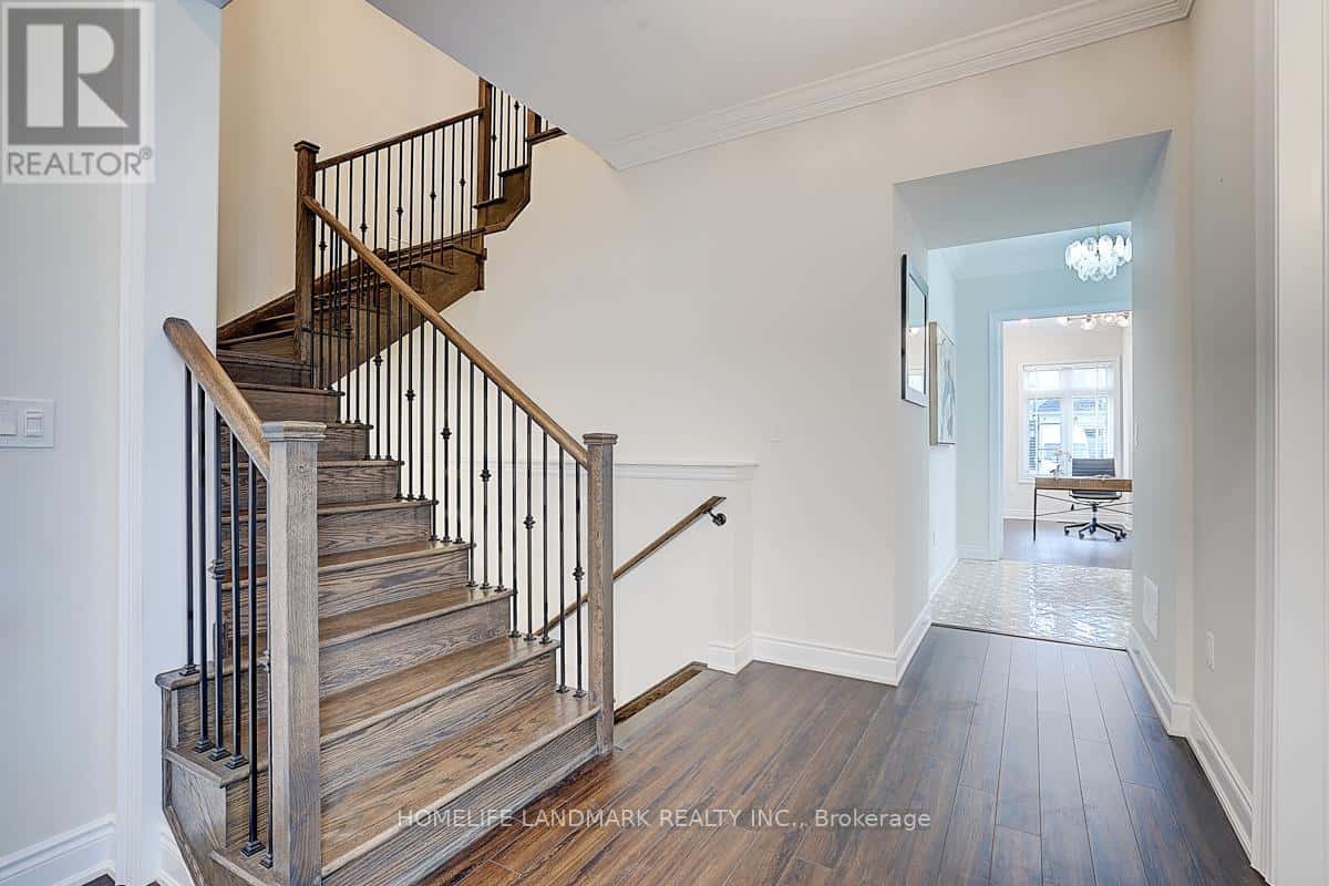 1301 FELICITY GARDENS — Oakville (GA Glen Abbey), Ontario - Photo 4 of 27