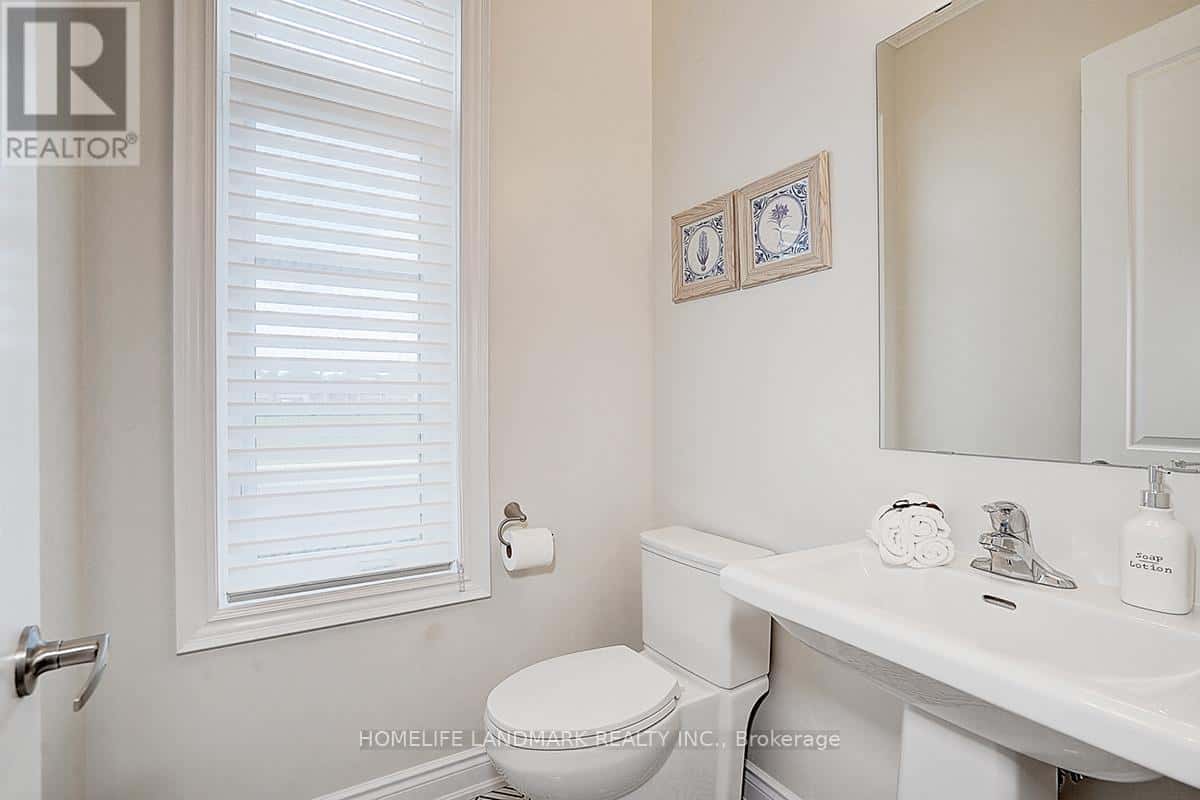 1301 FELICITY GARDENS — Oakville (GA Glen Abbey), Ontario - Photo 5 of 27