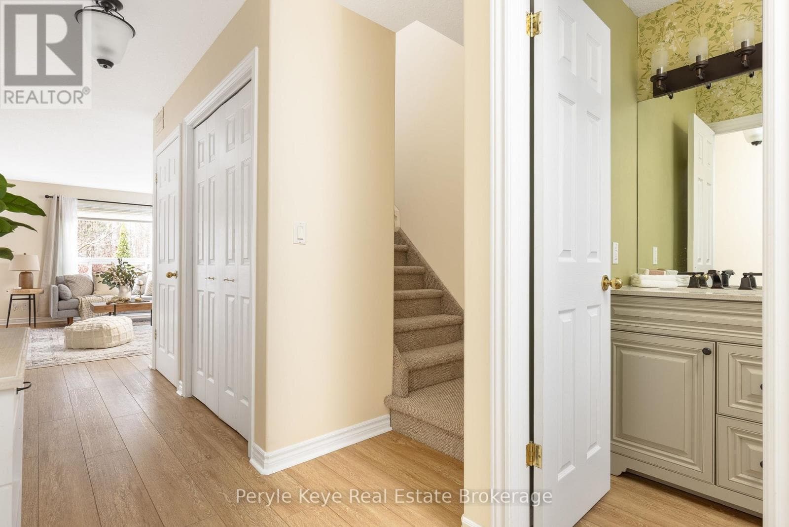 143 PINE STREET — Bracebridge (Macaulay), Ontario - Main photo