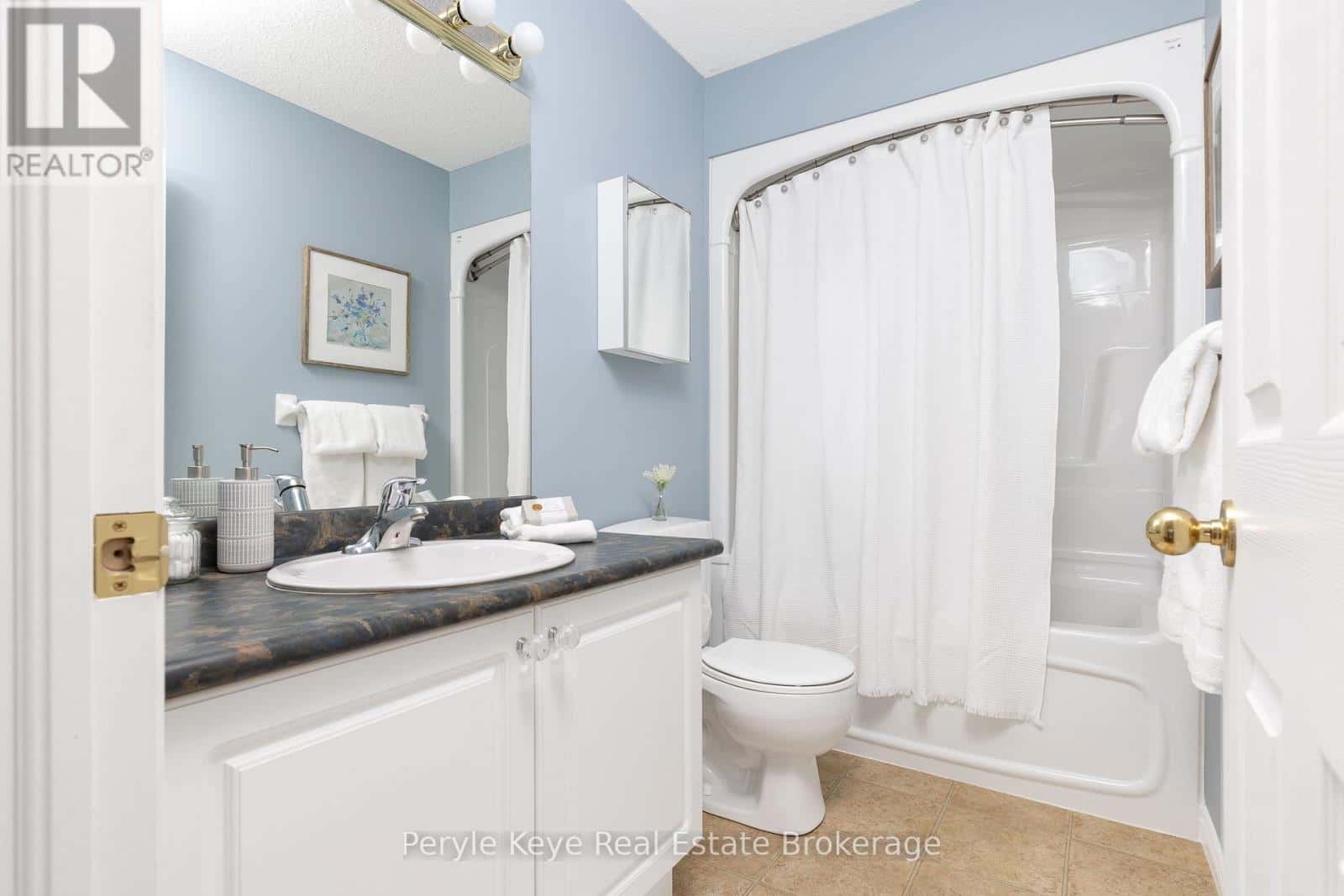 143 PINE STREET — Bracebridge (Macaulay), Ontario - Photo 4 of 50