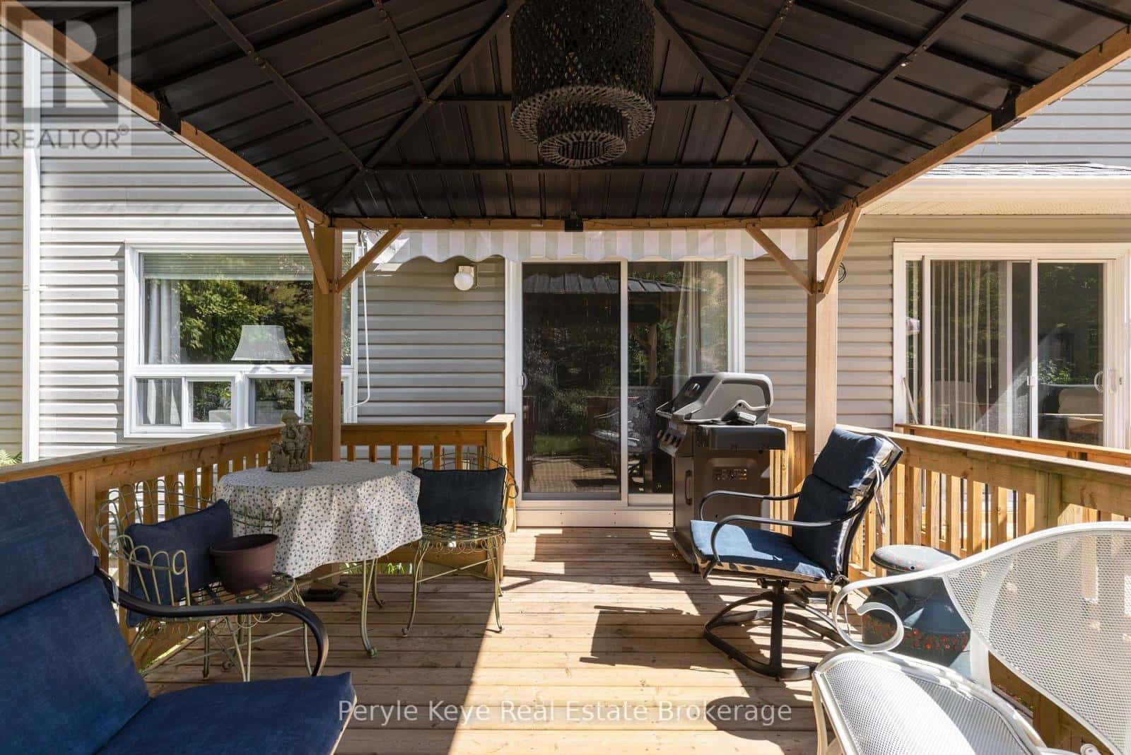 143 PINE STREET — Bracebridge (Macaulay), Ontario - Photo 5 of 50