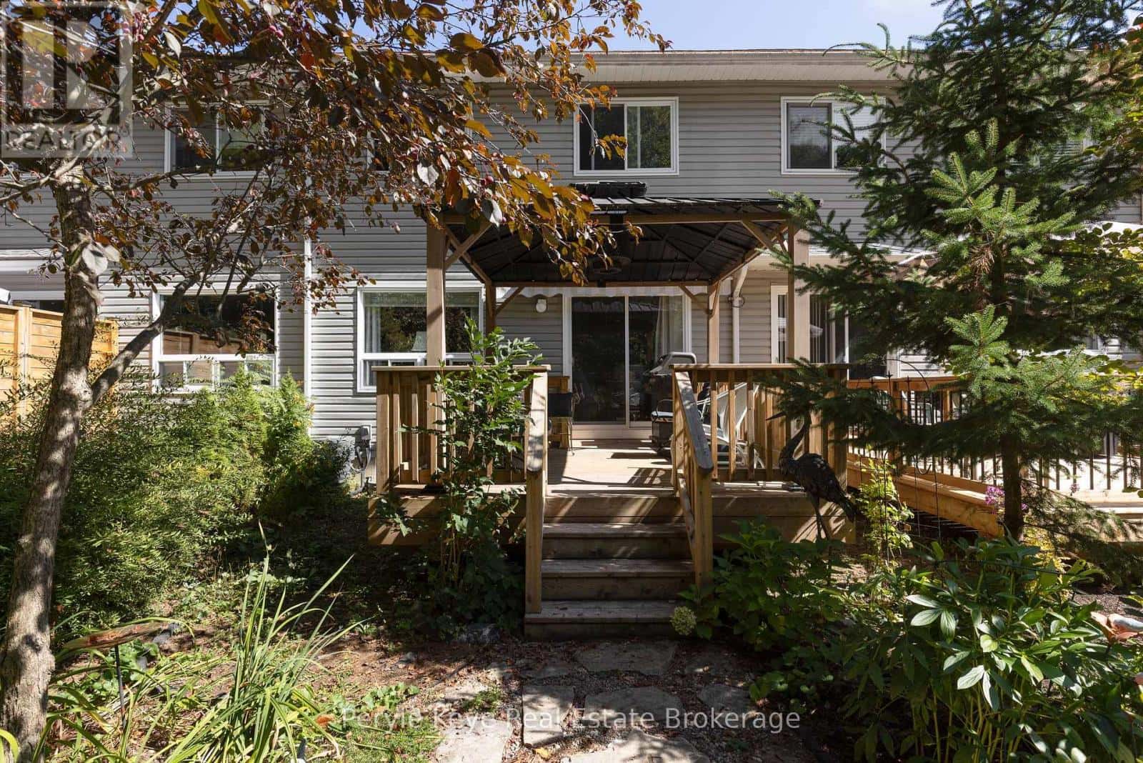 143 PINE STREET — Bracebridge (Macaulay), Ontario - Photo 3 of 50