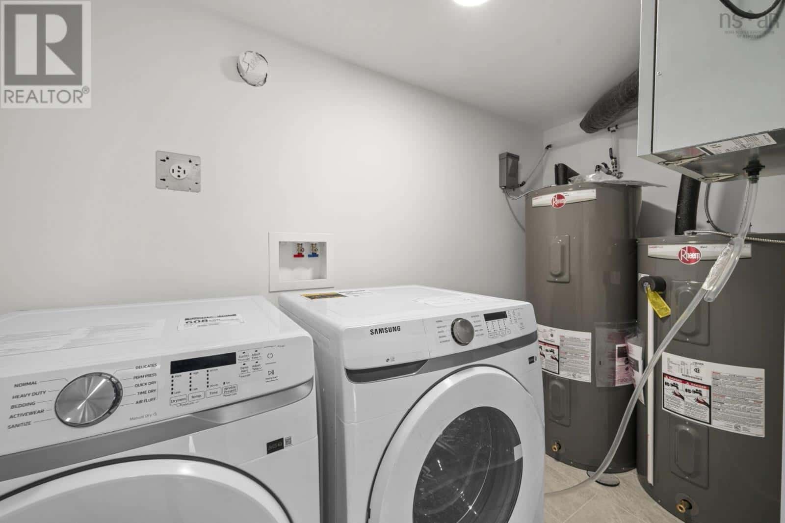 196 Darner Drive — Beaver Bank, Nova Scotia - Photo 4 of 50