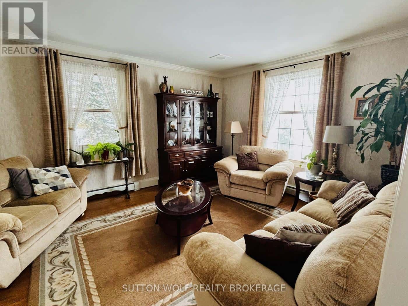 315 Caradoc Street North