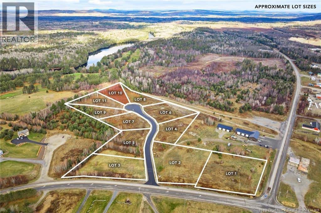 23-10 Finn Crescent — Nackawic, New Brunswick - Photo 2 of 24