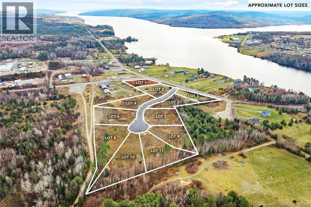 23-1 Finn Crescent — Nackawic, New Brunswick - Photo 2 of 24