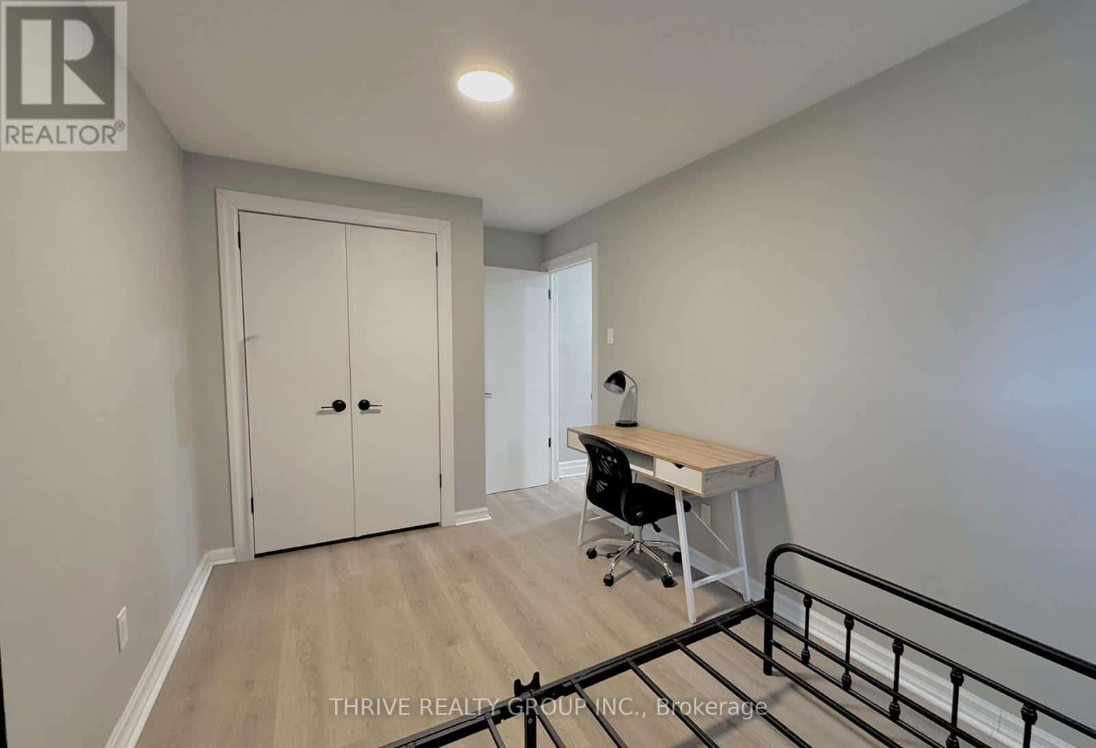 2 - 100 KING EDWARD AVENUE — London South (South I), Ontario - Photo 4 of 12