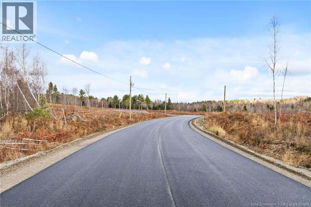 23-2 Finn Crescent — Nackawic, New Brunswick - Photo 4 of 24