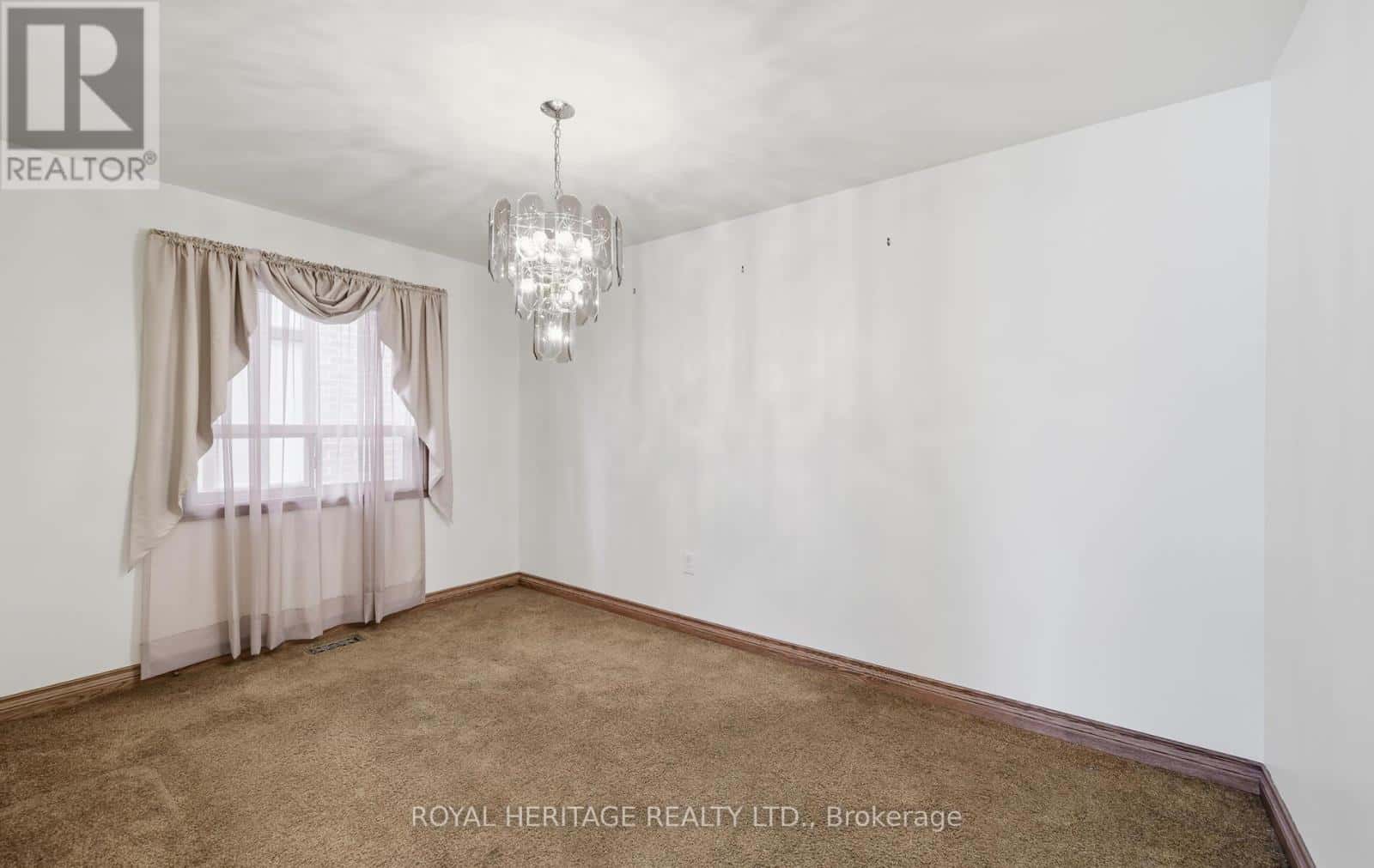 548 MARKSBURY ROAD — Pickering (West Shore), Ontario - Photo 5 of 40