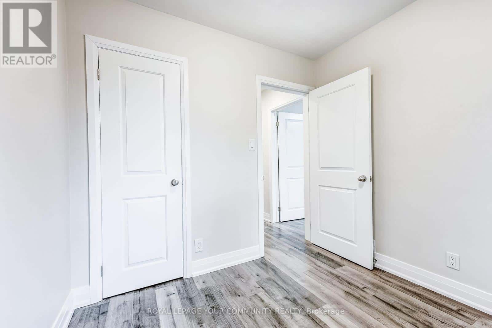 108 ENNERDALE ROAD — Toronto (Caledonia-Fairbank), Ontario - Photo 3 of 36