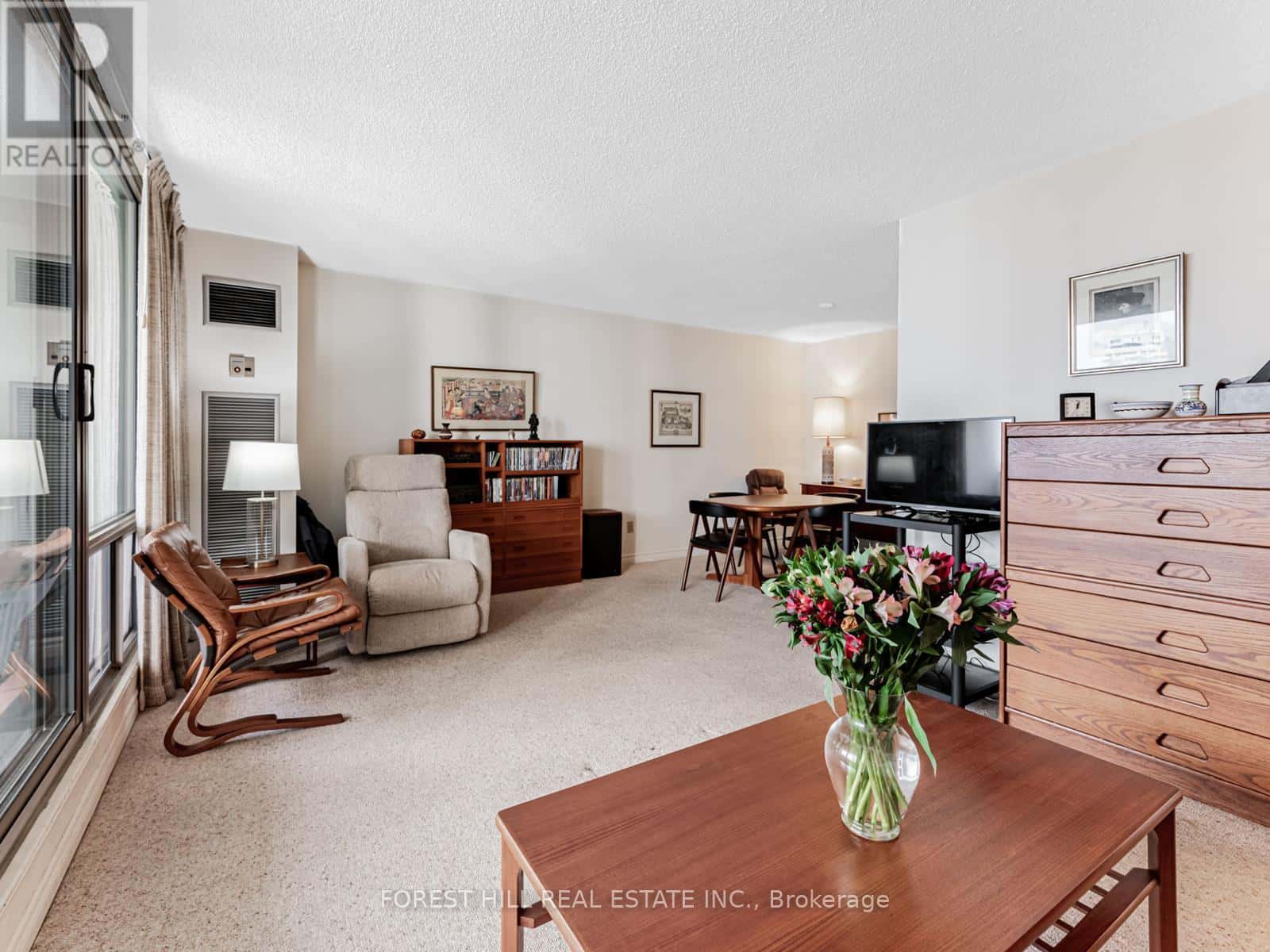 703 - 50 QUEBEC AVENUE — Toronto (High Park North), Ontario - Photo 4 of 31