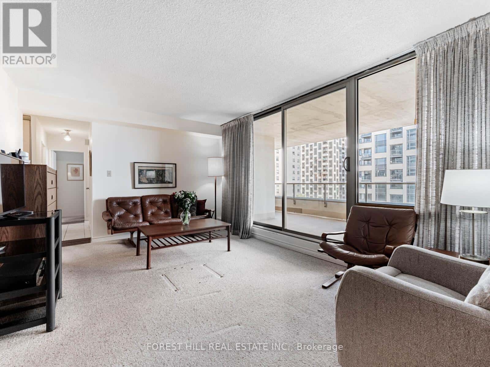 703 - 50 QUEBEC AVENUE — Toronto (High Park North), Ontario - Photo 3 of 31