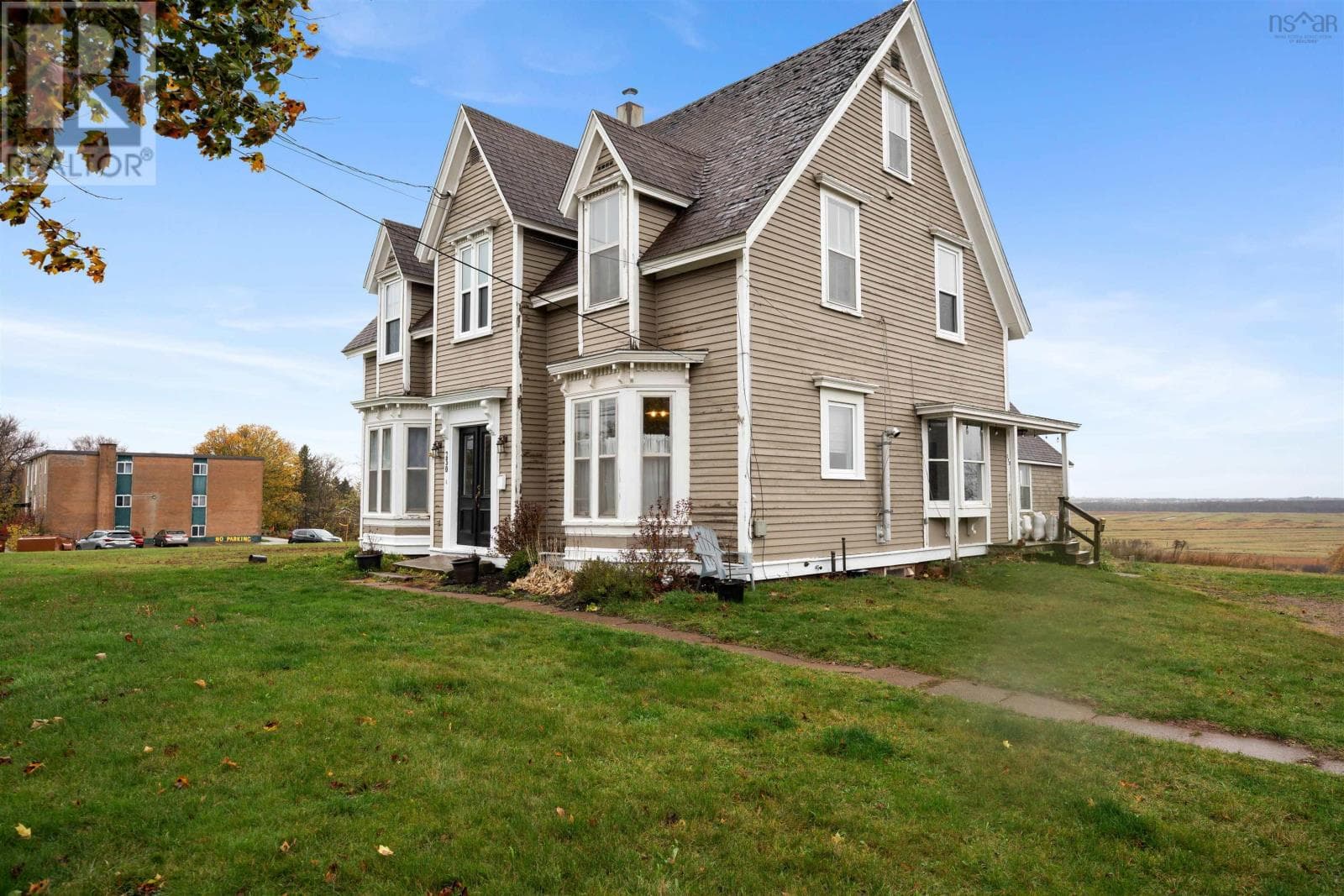 230 Victoria Street E — Amherst, Nova Scotia - Main photo