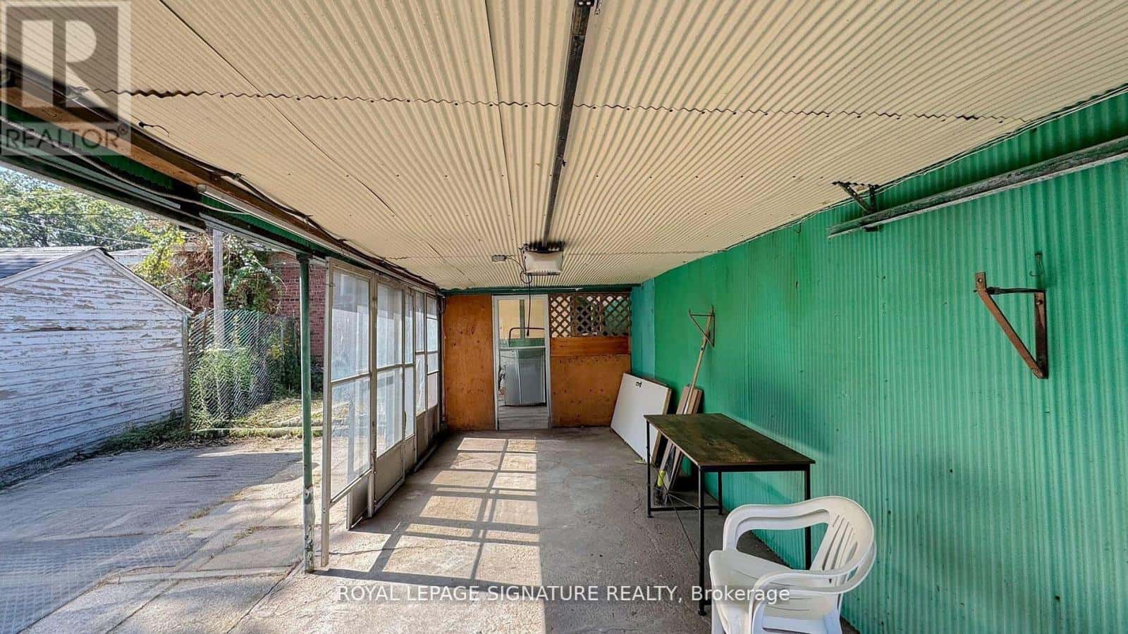 1130 WOODBINE AVENUE — Toronto (Danforth Village-East York), Ontario - Photo 4 of 43