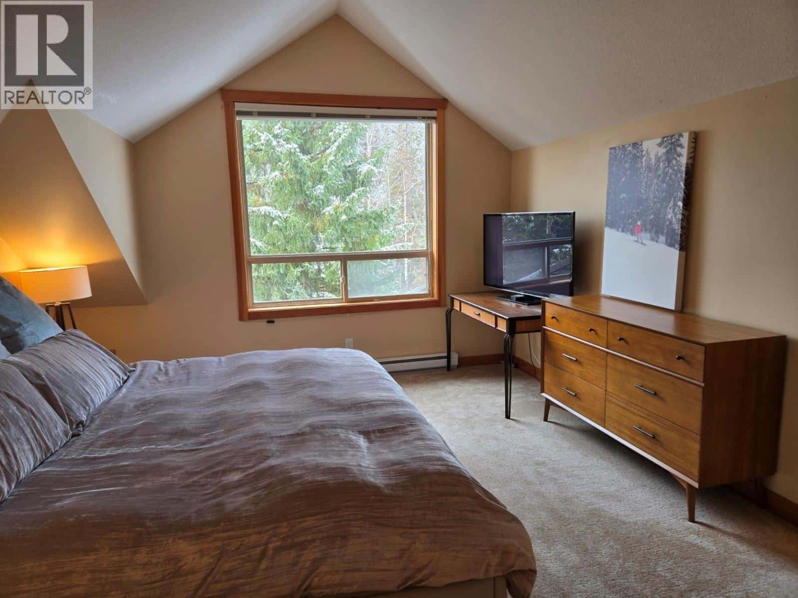 2002 Panorama Drive 15