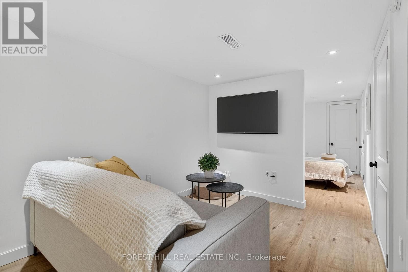 133 ELLSWORTH AVENUE — Toronto (Wychwood), Ontario - Main photo