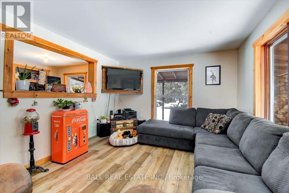 7 UPPER TURRIFF ROAD — Bancroft (Dungannon Ward), Ontario - Photo 2 of 40